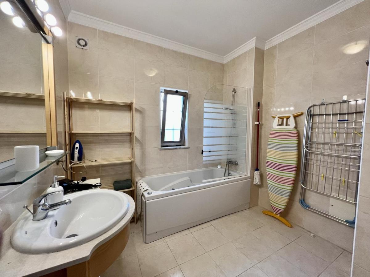 Albufeira Terrace With Pool By Homing Apartment Екстериор снимка