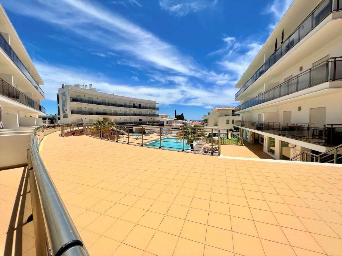 Albufeira Terrace With Pool By Homing Apartment Екстериор снимка